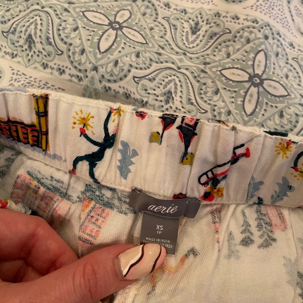 American Eagle Pajama Pants XS - Picture 3 of 3
